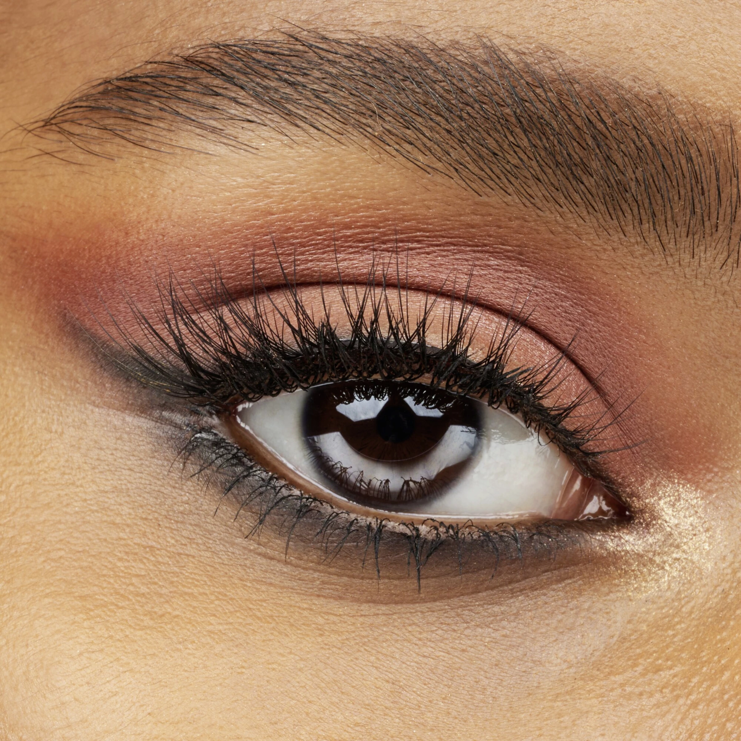 Essence Light As A Feather 3D False Lashes 02 – Bild 4