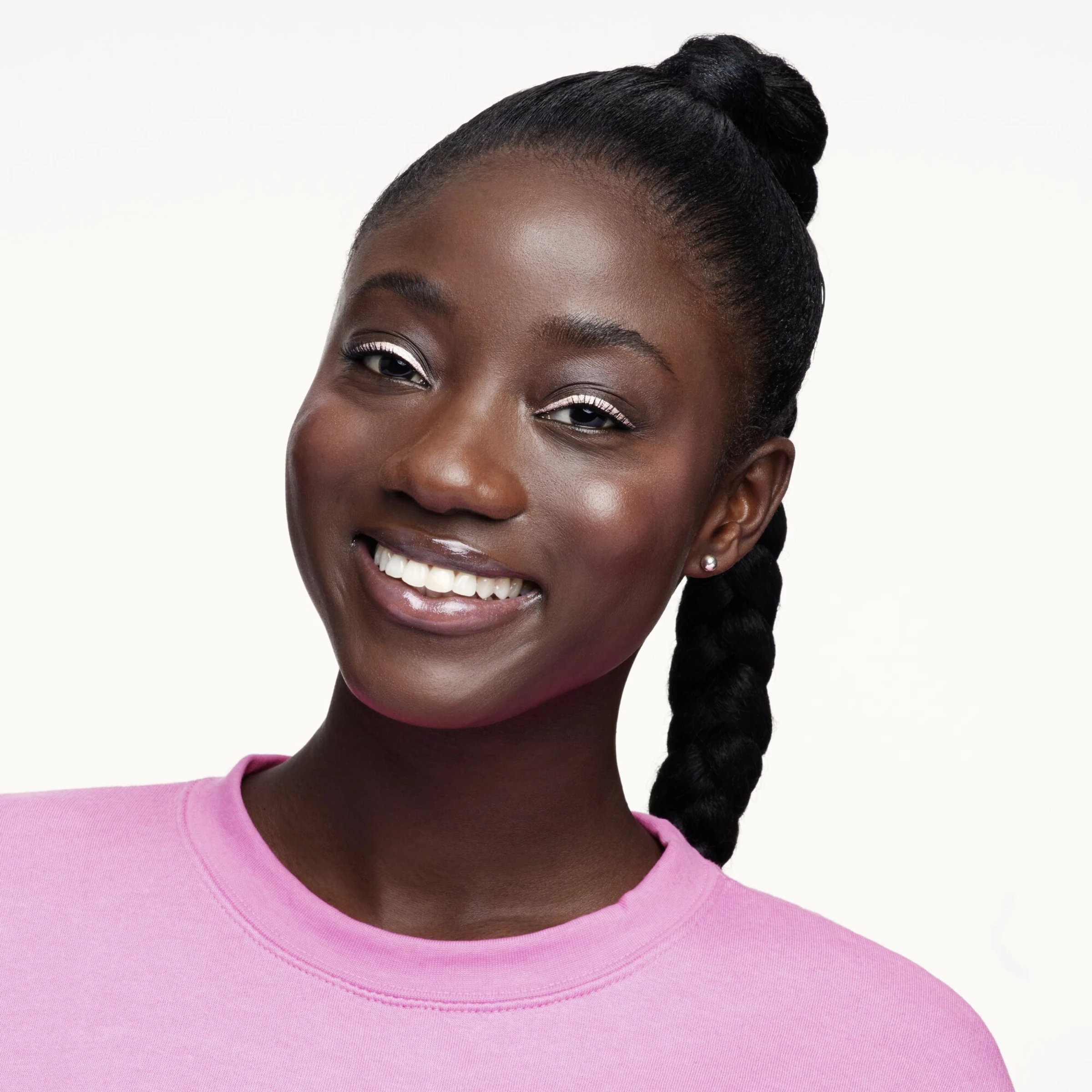 Essence Luminous EYE TINT Liquid Shadow 01 â Bild 3