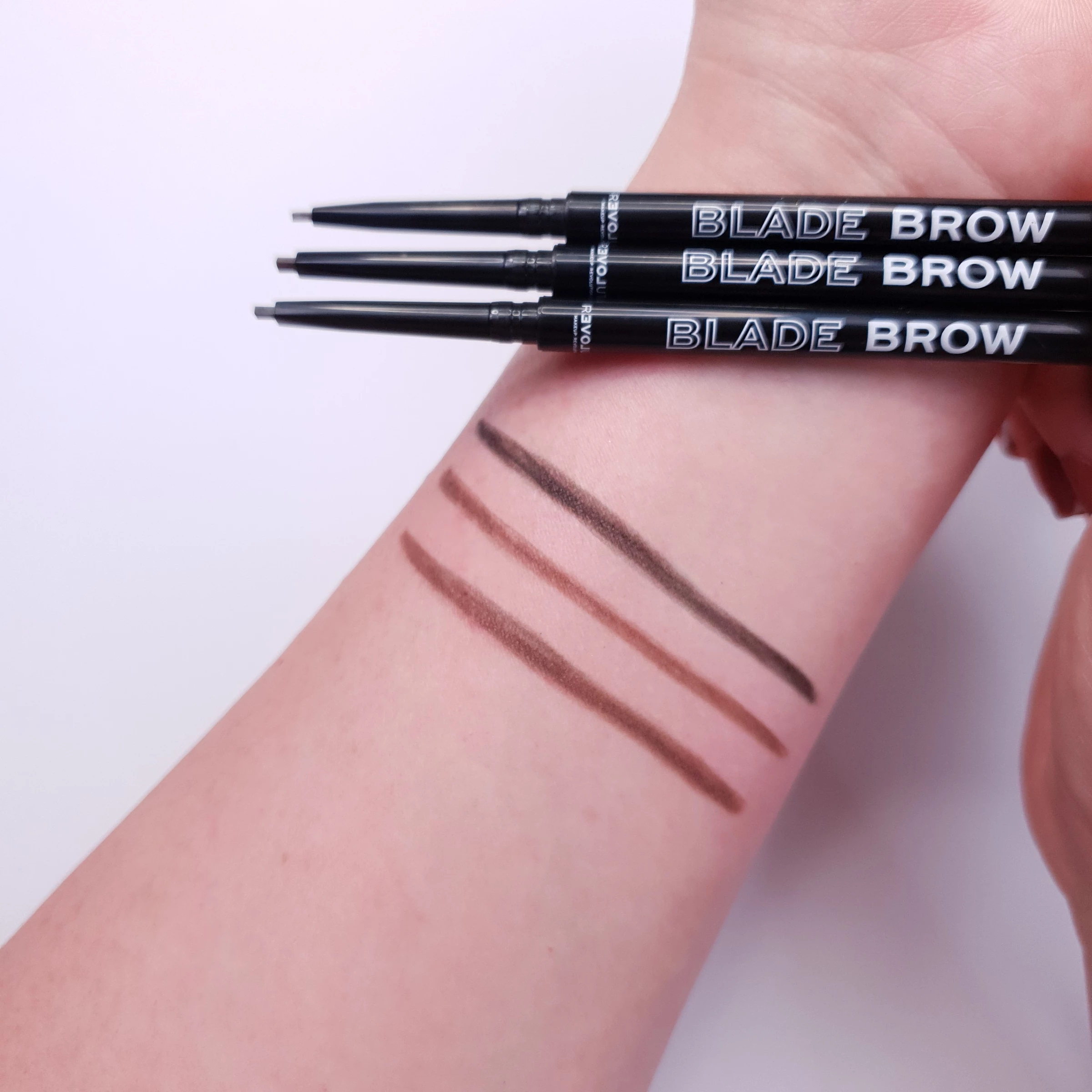 Revolution Makeup Revolution Relove Blade Brow Pencil Brown â Bild 3